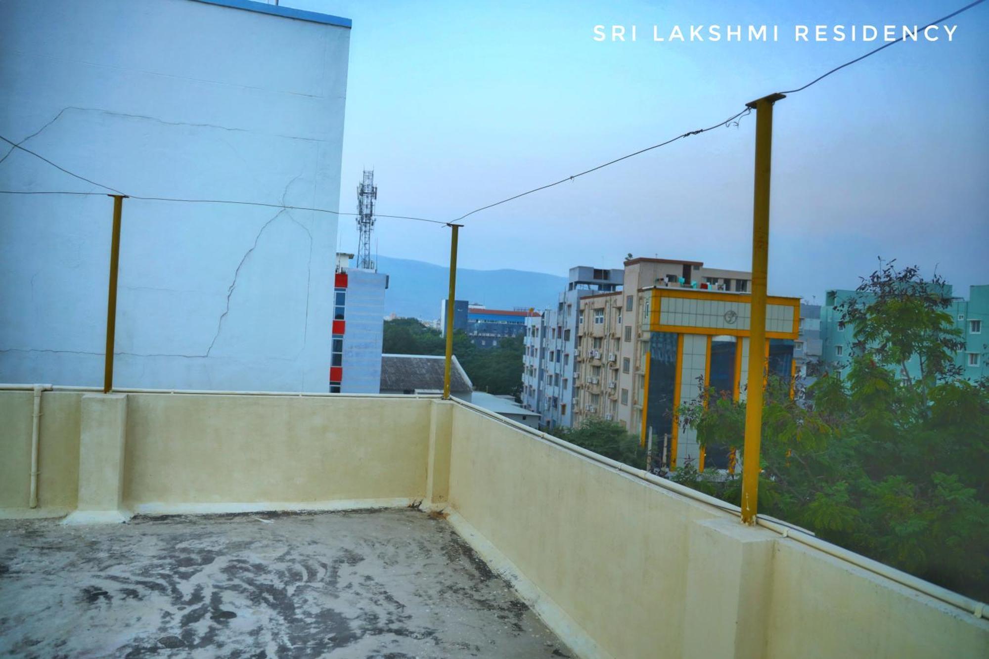 Hotel Sri Lakshmi Residency Tirupati Exterior foto