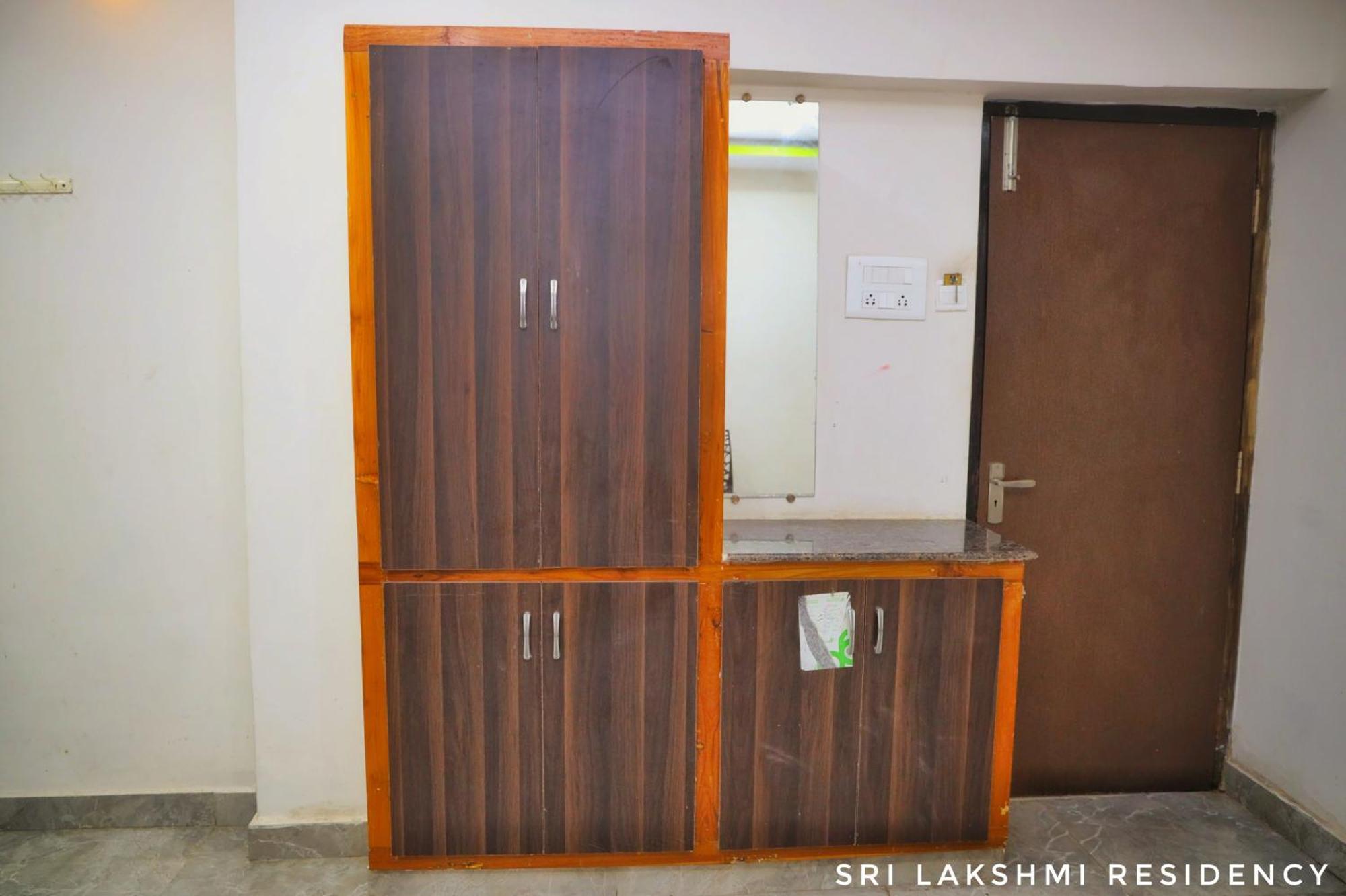 Hotel Sri Lakshmi Residency Tirupati Exterior foto