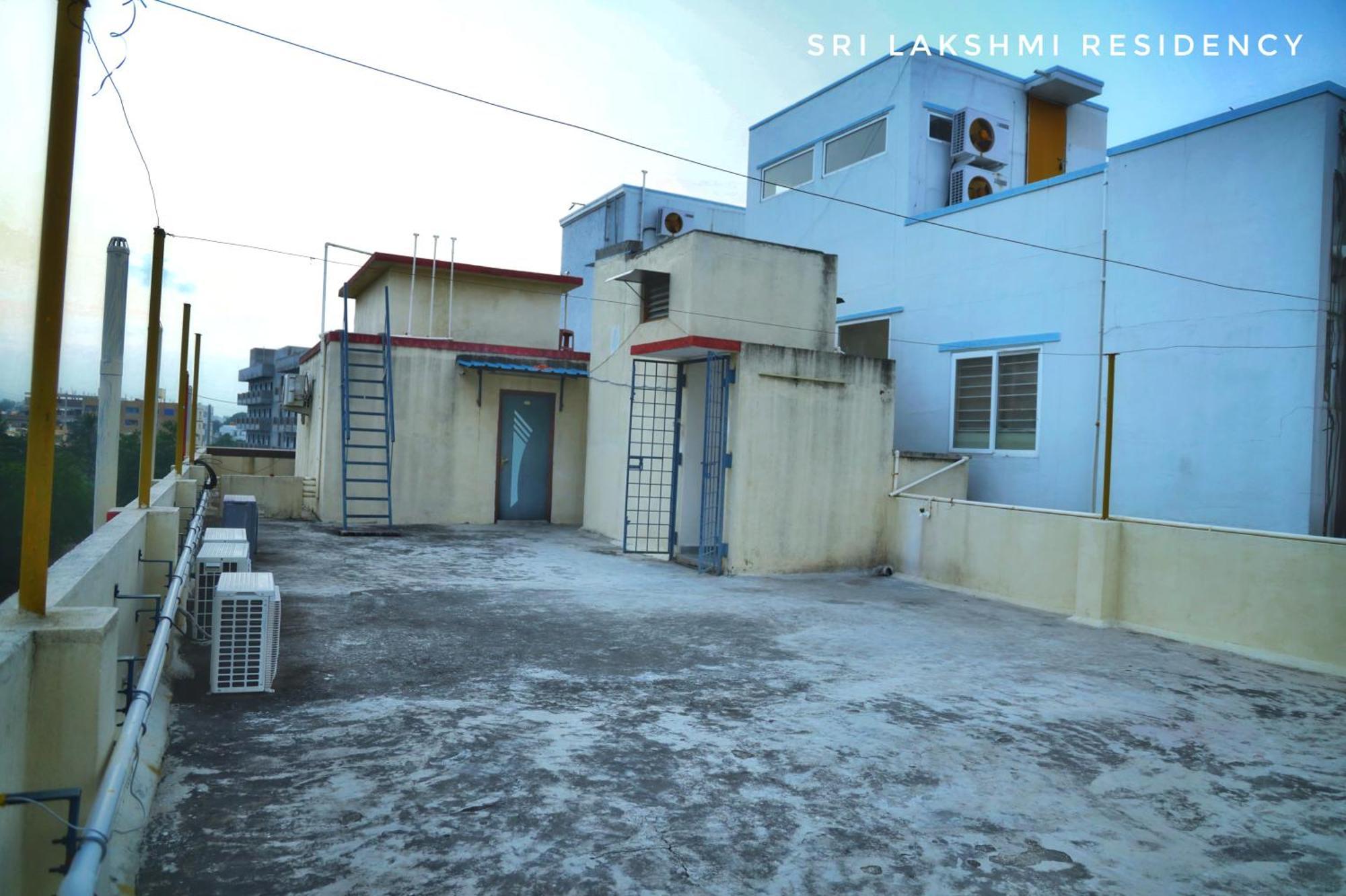 Hotel Sri Lakshmi Residency Tirupati Exterior foto